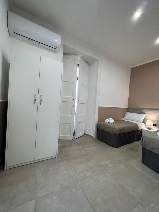 Silvana Appartamento Naples Exterior photo